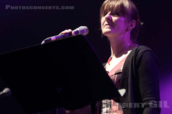 YOUNG MARBLE GIANTS - 2010-06-01 - PARIS - Espace Charlie Parker - Grande Halle - 